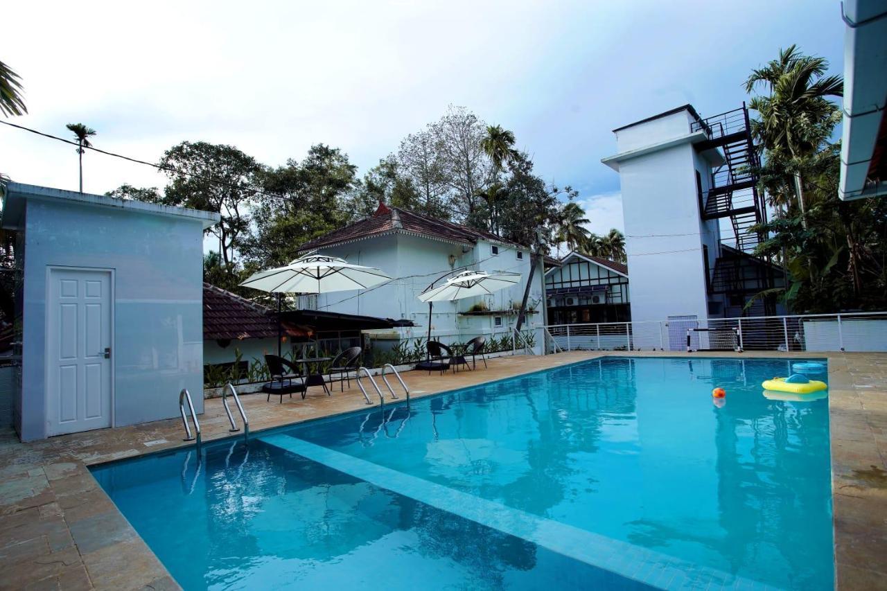 Bamboo Lagoon Backwater Front Resort Alappuzha Exterior foto